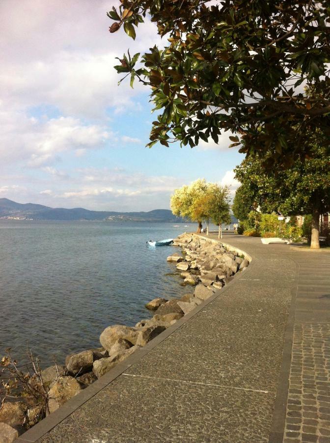 Al Vicolo Dei Pescatori Bed & Breakfast Anguillara Sabazia Luaran gambar