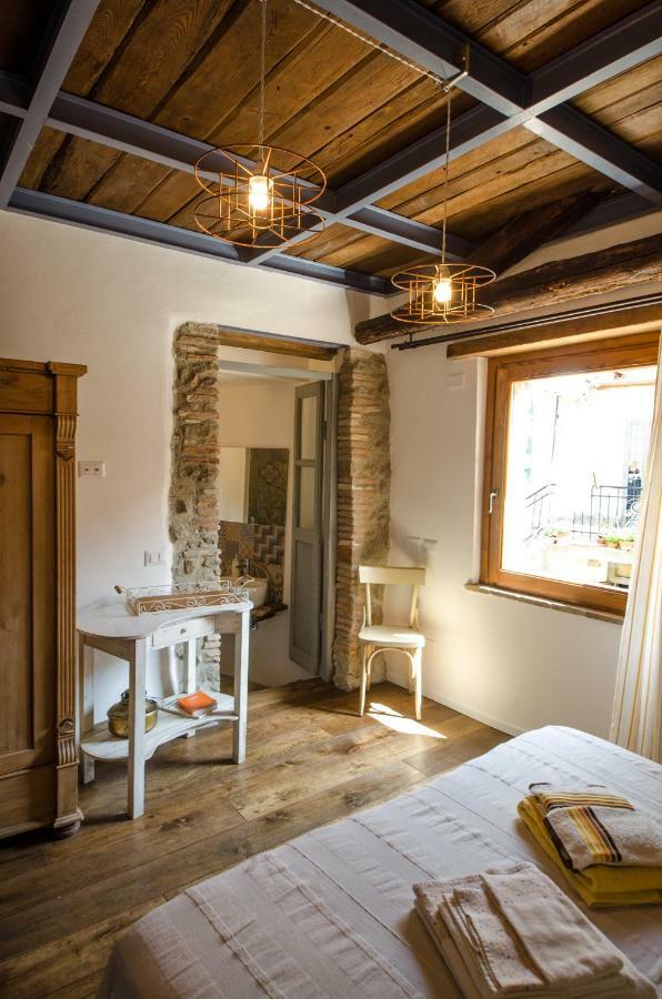 Al Vicolo Dei Pescatori Bed & Breakfast Anguillara Sabazia Luaran gambar