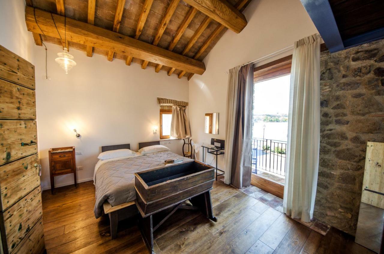Al Vicolo Dei Pescatori Bed & Breakfast Anguillara Sabazia Luaran gambar